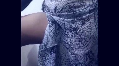 Indian babe cleans her body