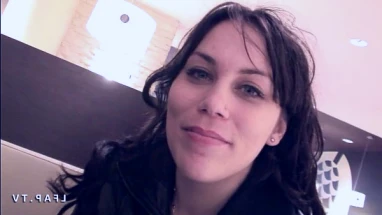 Petite amatrice brunette sodomisee et fistee grave